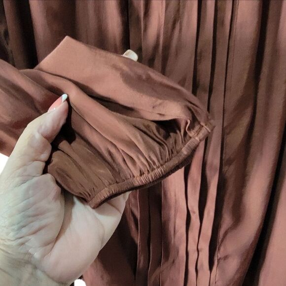 Eva Mendez brown long sleeves blouse size XL Polyester blend Scoop Neck - Picture 3 of 7